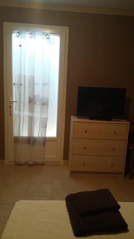 Chambres D'Hotes Les Maisses Mison Δωμάτιο φωτογραφία
